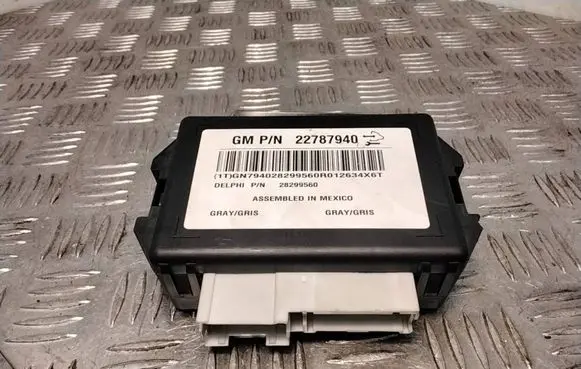 Chevrolet Captiva Comfort/convenience module 28299560 22787940