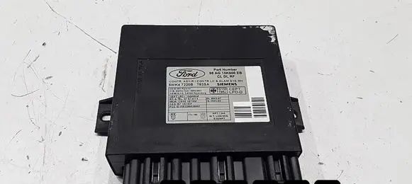 Ford Focus Engine control unit/module 15k600