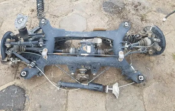 BMW 1 F20 F21 Rear axle beam with reductor 