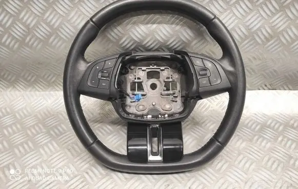 Citroen C4 Cactus Steering wheel 98303131ZD