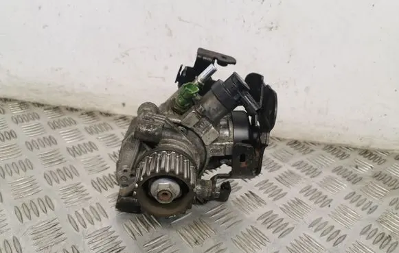 Nissan Note (E12) Fuel injection high pressure pump 167001056R