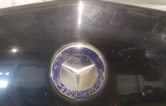 Mercedes-Benz R W251 Manufacturer badge logo/emblem