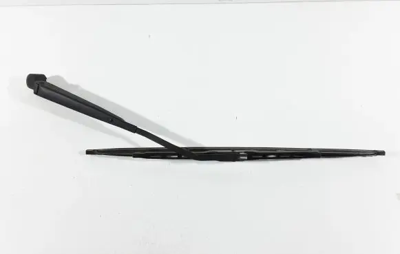 Suzuki Grand Vitara I Rear wiper blade arm YH4