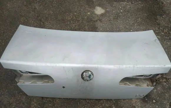 Alfa Romeo 166 Tailgate/trunk/boot lid pilkas