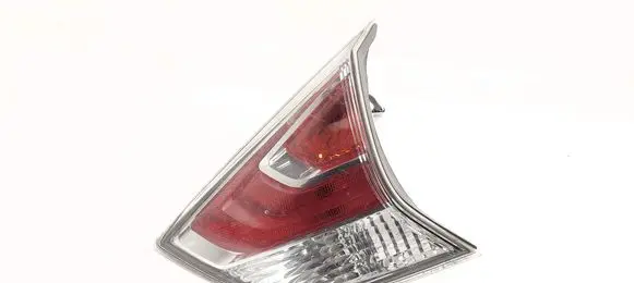 Nissan X-Trail T32 Tailgate rear/tail lights