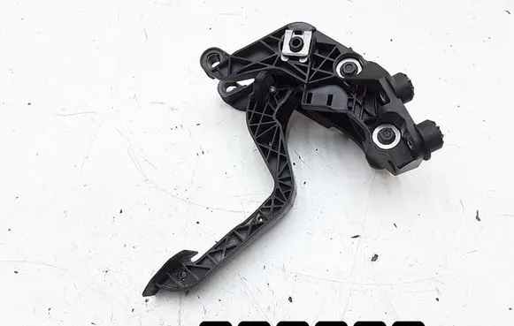 Clutch pedal