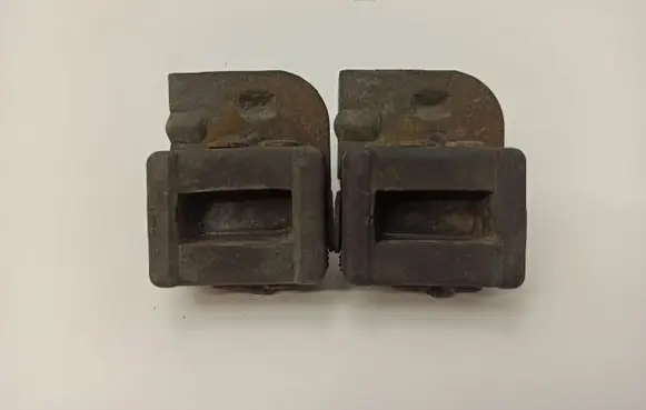 Ford Mustang IV Radiator mount bracket