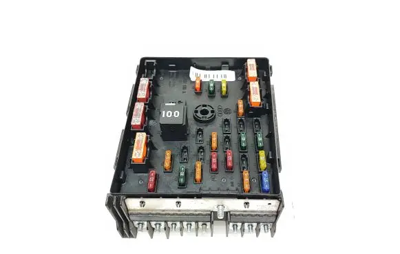 Volkswagen PASSAT B7 Fuse module 3C0937125A 63595743