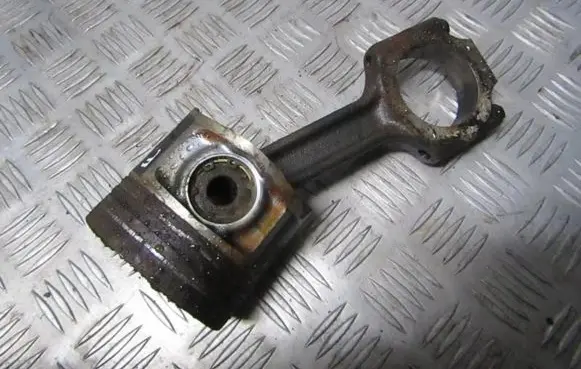 Alfa Romeo 156 Piston with connecting rod