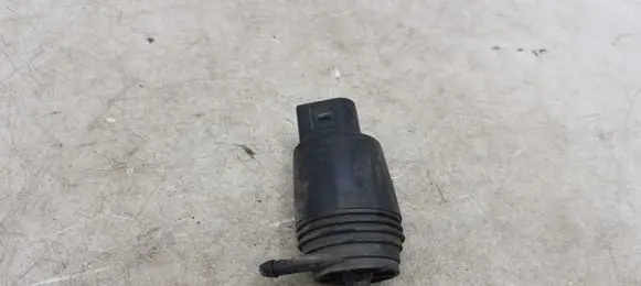BMW 5 E39 Windscreen/windshield washer pump 67128377612 8377612