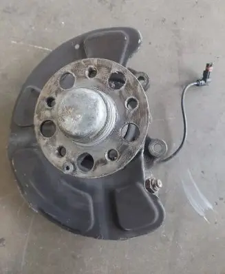 Mercedes-Benz E W212 Front wheel hub spindle knuckle