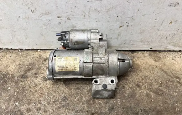 BMW 5 G30 G31 G38 Starter motor 8621840