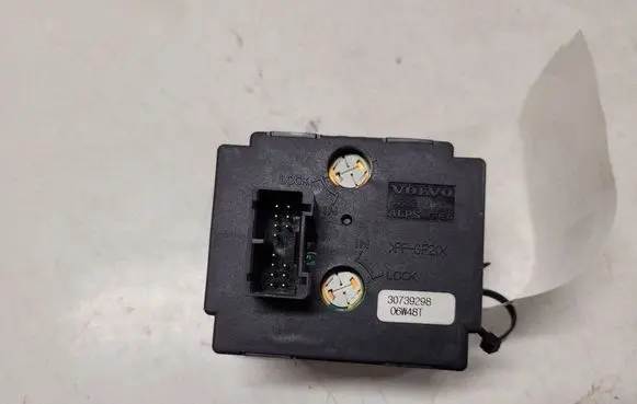 Volvo V50 Light switch 30739298