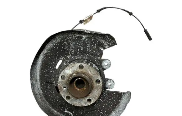 Rear wheel hub spindle/knuckle