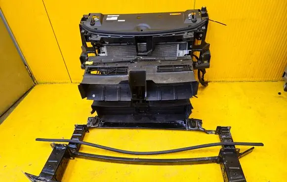 Peugeot 5008 Radiator set 9836037180 9838258780