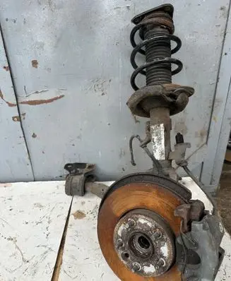 Volvo V40 Front wheel hub spindle knuckle