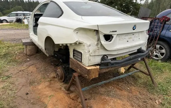 BMW 4 F32 F33 Body 