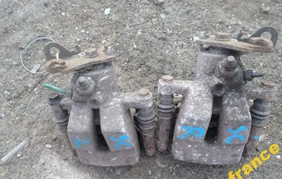 Renault Scenic II - Grand scenic II Front brake caliper