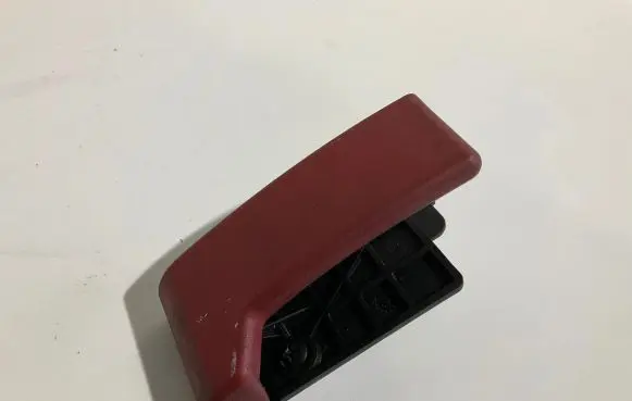 Mercedes-Benz E W211 Engine bonnet (hood) release handle