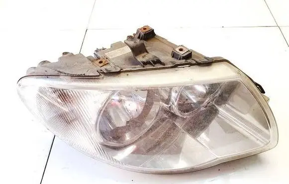 Chrysler Voyager Headlight/headlamp 04857830ac 6240200000