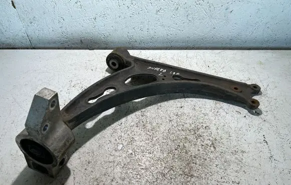 Skoda Superb B6 (3T) Front lower control arm/wishbone 1K0407153N