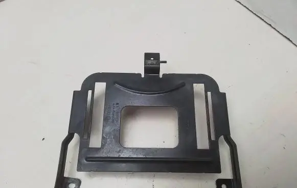 Volkswagen PASSAT B6 Battery tray 3C0906216B