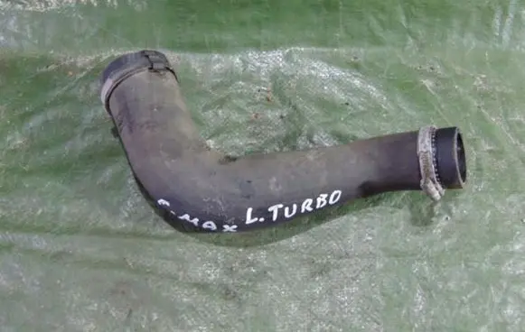 Ford C-MAX I Intercooler hose/pipe