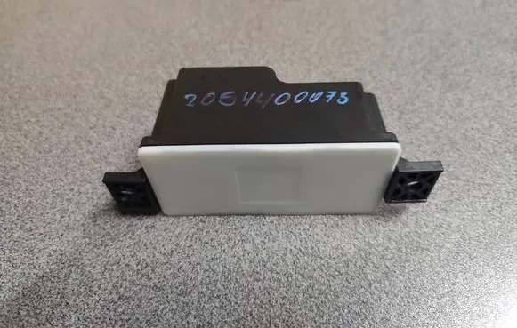 Mercedes-Benz C W205 Voltage converter/converter module A2054400073