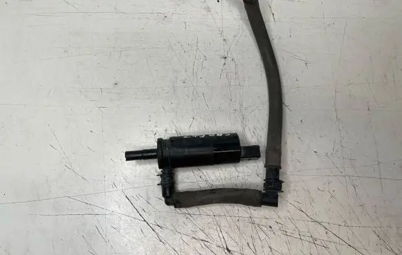 BMW 7 E65 E66 Headlight washer pump 6973097