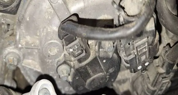 Mercedes-Benz CLS C219 Camshaft position sensor A2720510077