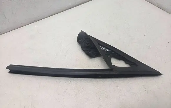 Mercedes-Benz CLA C117 X117 W117 Rubber seal front coupe door A1177250129