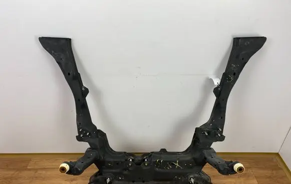 Ford Escape IV Front axle beam sankiprzodescape