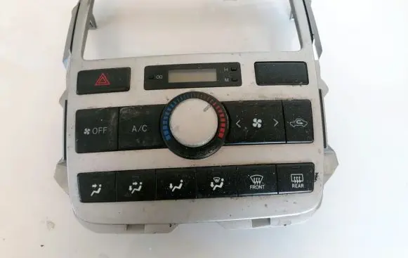 Toyota Avensis Verso Climate control unit 5590044270 55900-44270