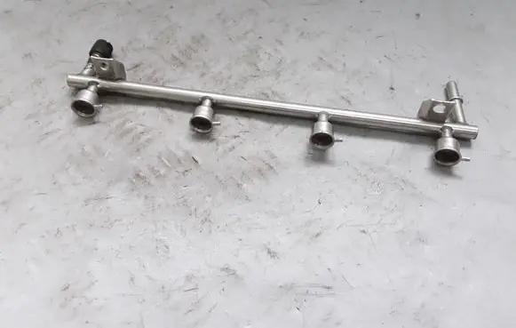 Opel Astra H Fuel main line pipe 3266M