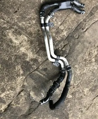 Audi A4 S4 B9 8W Engine coolant pipe/hose