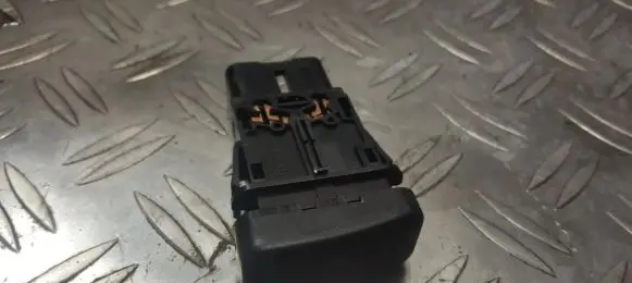 Mazda 626 Hazard light switch