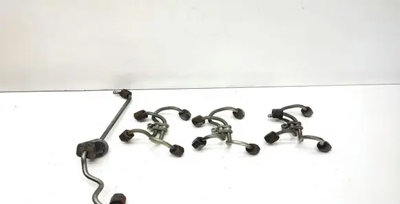 BMW X5 E53 Fuel injector supply line/pipe 