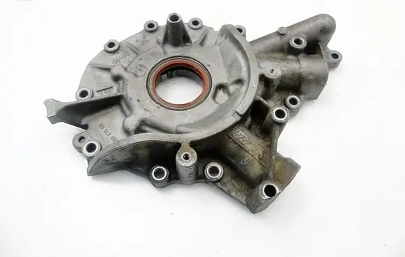 Citroen C5 Oil pump 9635947680
