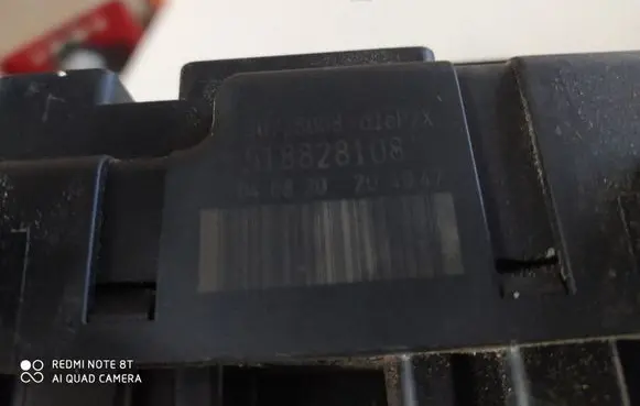 Volvo XC90 Fuse module 30728008 518828108