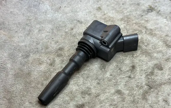 Audi A3 S3 8V Fuel injection (other) T1533 04E905110K