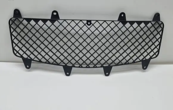 Maserati Ghibli Front bumper lower grill 670006937 10148733
