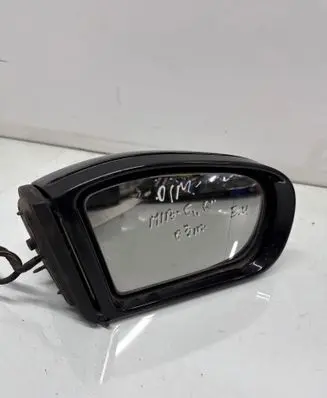 Mercedes-Benz C W203 Front door electric wing mirror 413133418