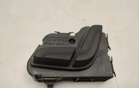Mercedes-Benz E W212 Seat control switch A2048709010