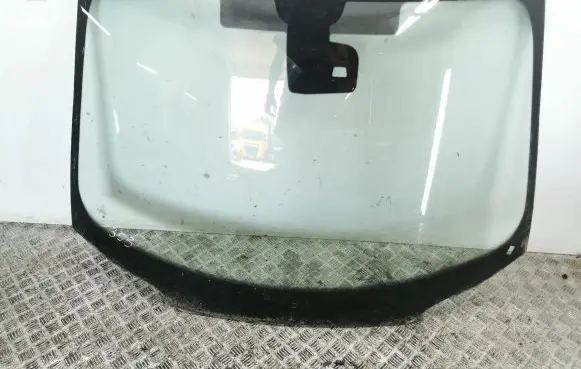 Peugeot 508 Front windscreen/windshield window 