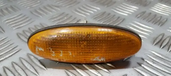 Mazda 323 Front fender indicator light 0464120 046-4120