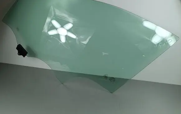 KIA Niro Front door window glass four-door