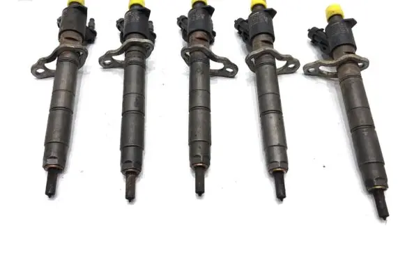 Volvo S80 Fuel injectors set 31303238
