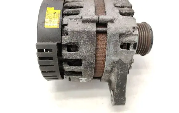 Hyundai i40 Generator/alternator 373002A800 2609674
