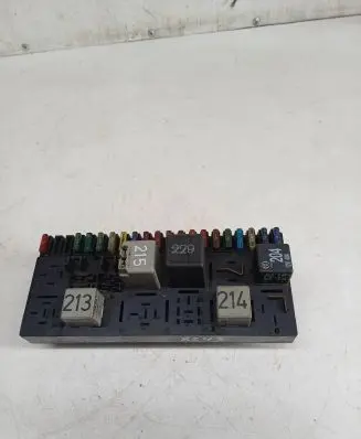 Audi 80 90 B3 Fuse module 443941822B 896051