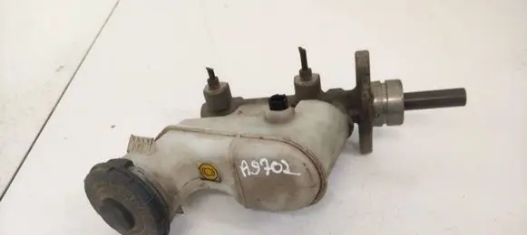 Honda Accord Brake fluid reservoir 